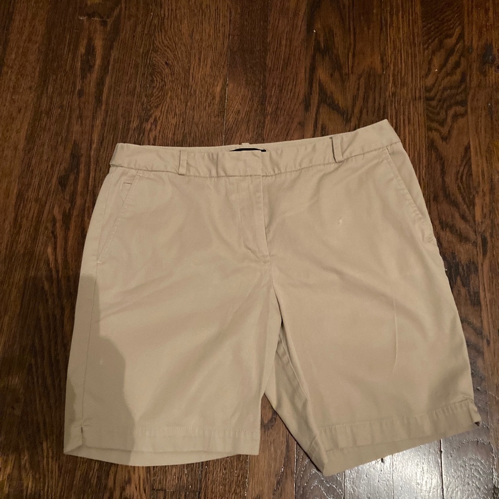 Talbots Khaki Short Size 6